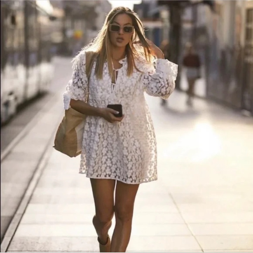 ZARA TEXTURED WEAVE MINI DRESS  WHITE